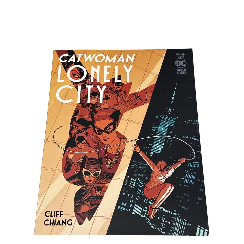 DC Comics Catwoman Lonely City #1 Book One Black Label 2021